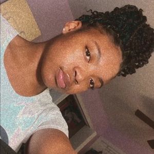 Meet your Posher, Nijah
